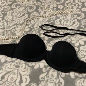 Black Victoria’s Secret multi-way bra